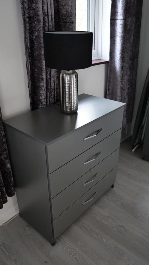 Milton Keynes Luxury Short Stay House With Wifi And Free Parking Wolverton  エクステリア 写真